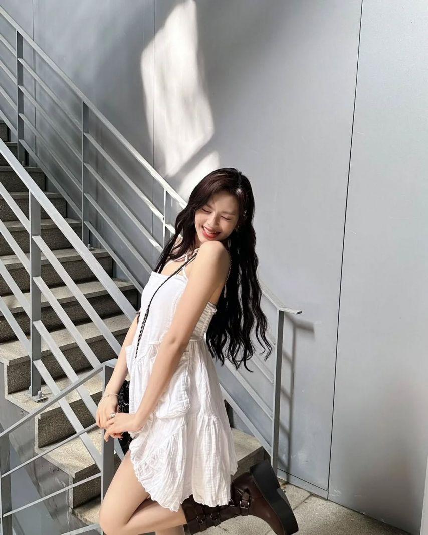 BABYMONSTER (베이비몬스터) 치키타1