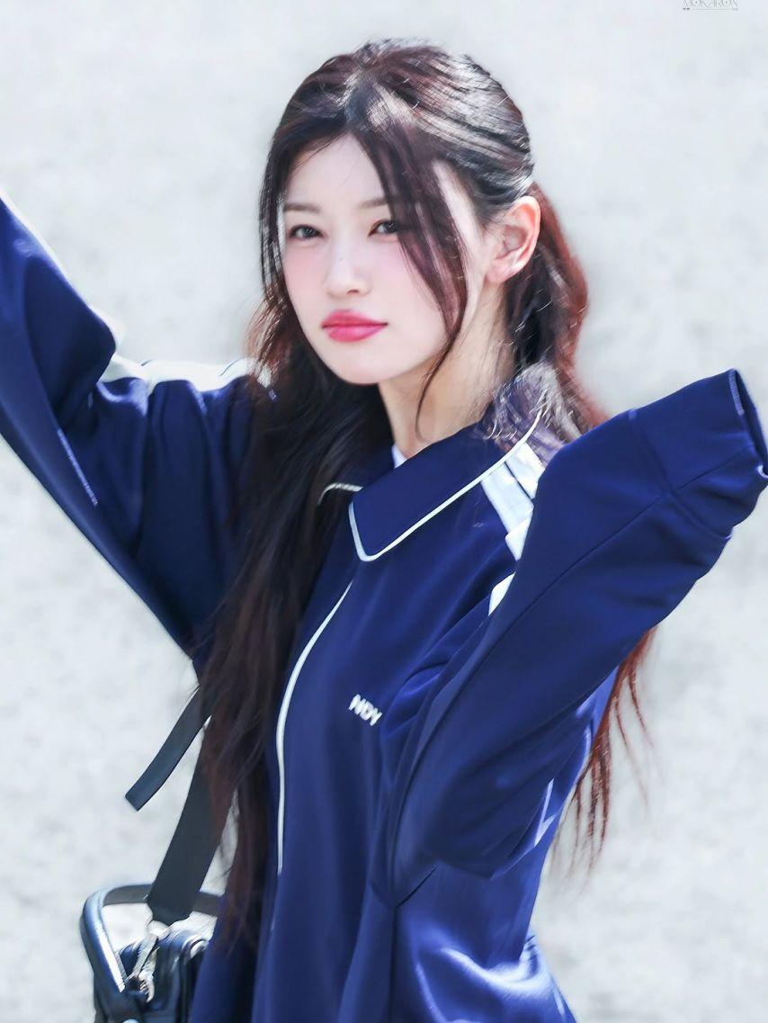 아일릿 (ILLIT) 모카8