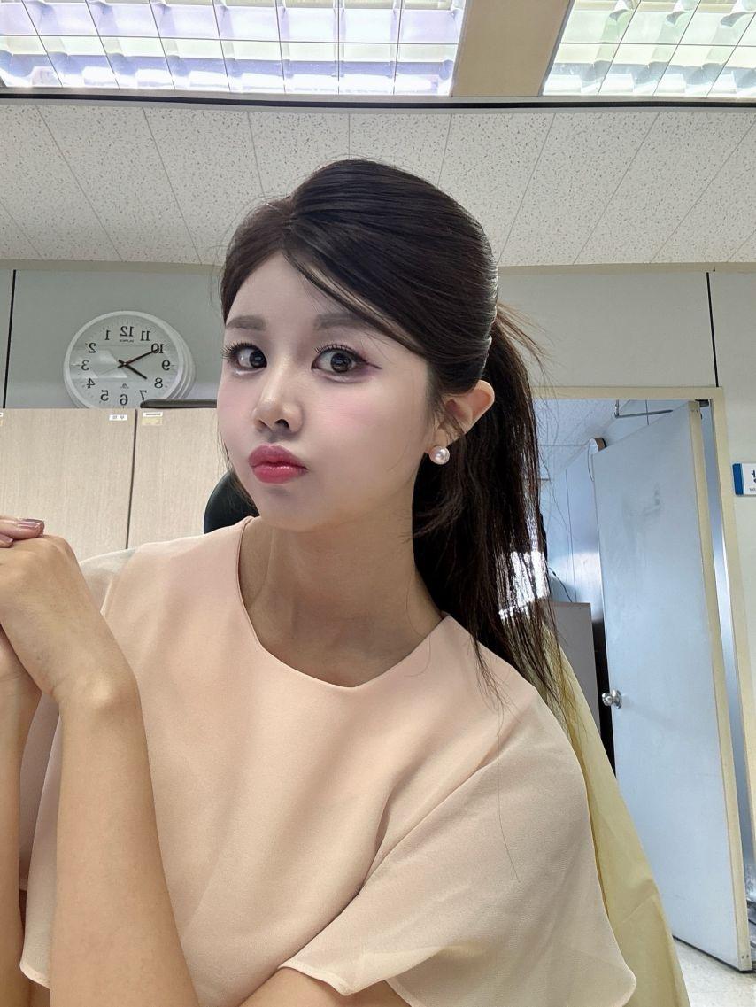 남윤선 기상캐스터1