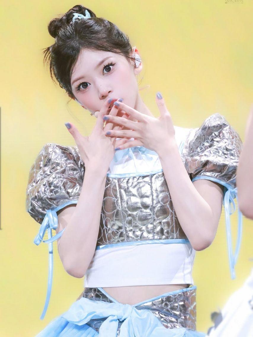 아일릿 (ILLIT) 모카1