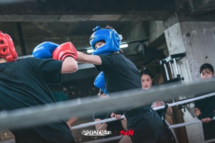 설인아 금새록 박주현 유이 무쇠소녀단20