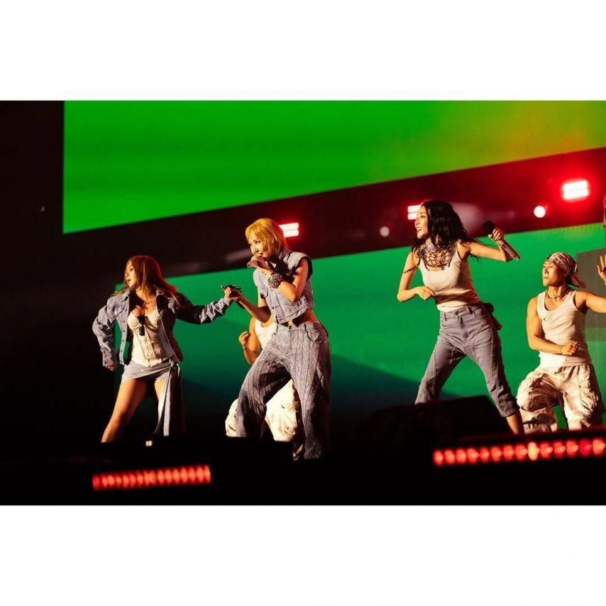 2NE1 (투애니원)11