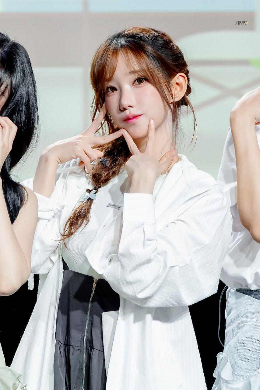 [QWER] 마젠타1