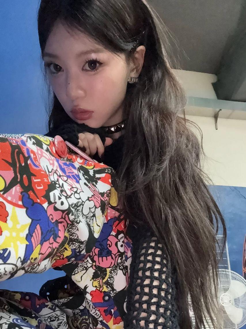 아일릿 (ILLIT) 모카1