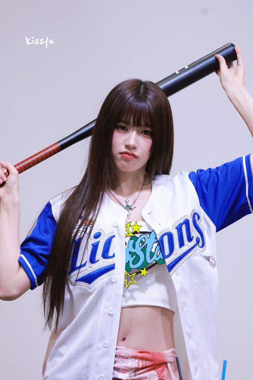 아이브 안유진4