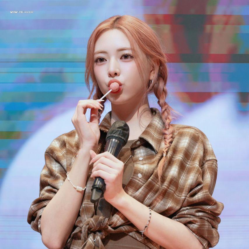 ITZY 유나4