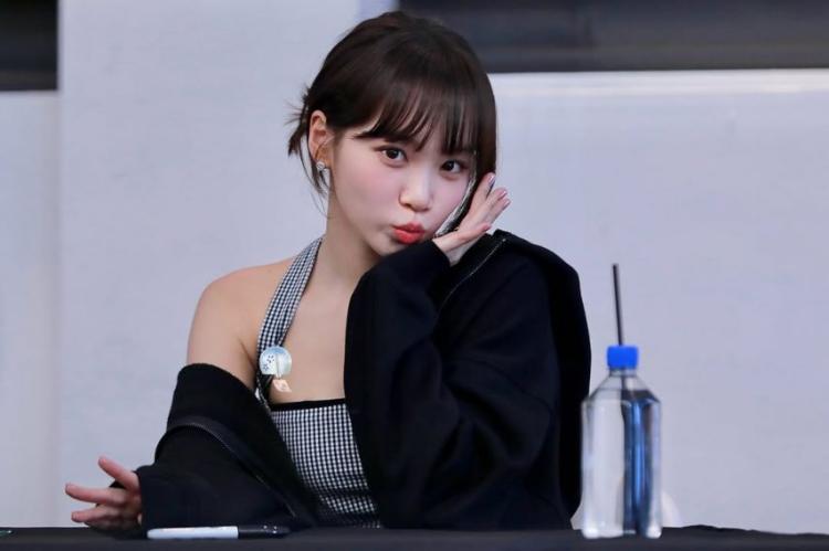 LE SSERAFIM (르세라핌) 김채원2