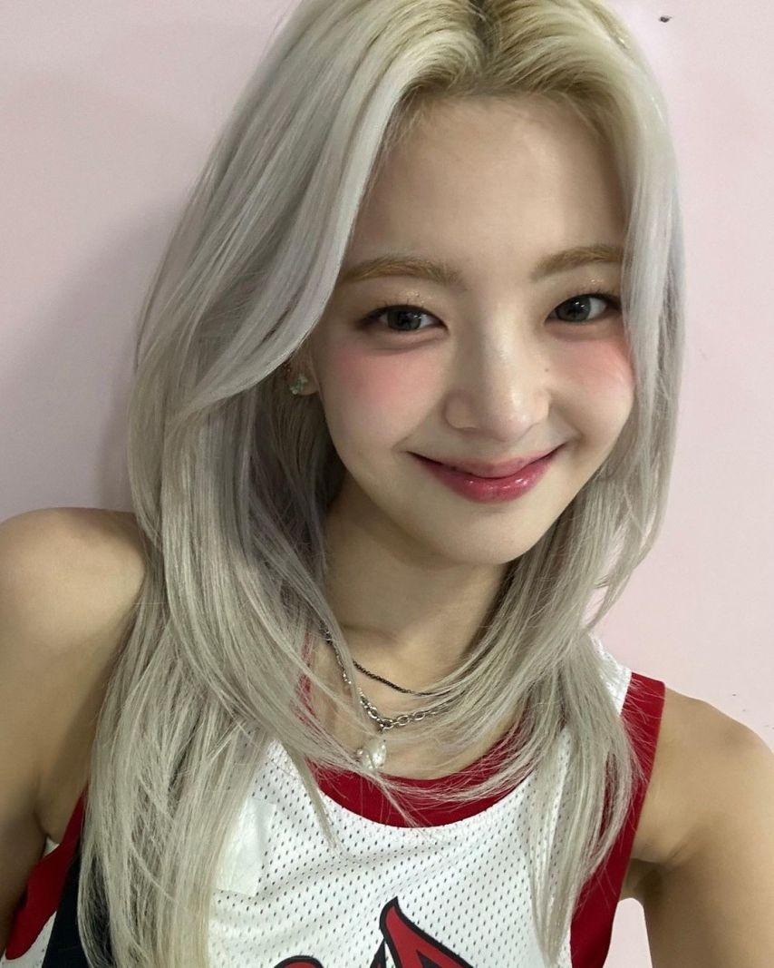 ITZY-리아0
