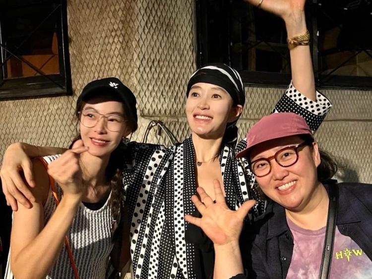 김혜수 인별 0905생일파티 with 한지민 한효주 윤소이 박준면 등13