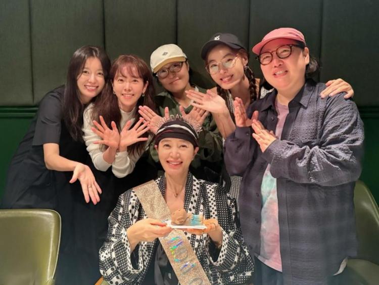 김혜수 인별 0905생일파티 with 한지민 한효주 윤소이 박준면 등4