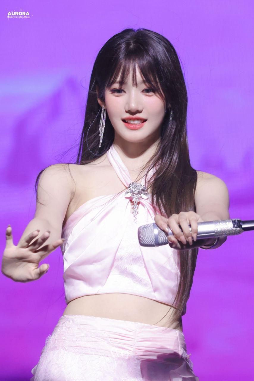 베이비몬스터 로라5