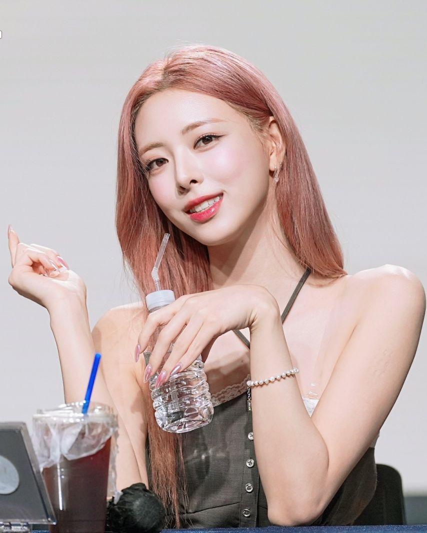 ITZY 유나4