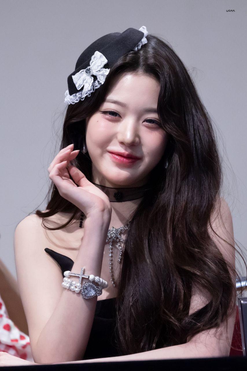 아이브 장원영6
