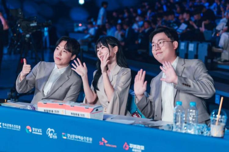 천시아 캐스터4