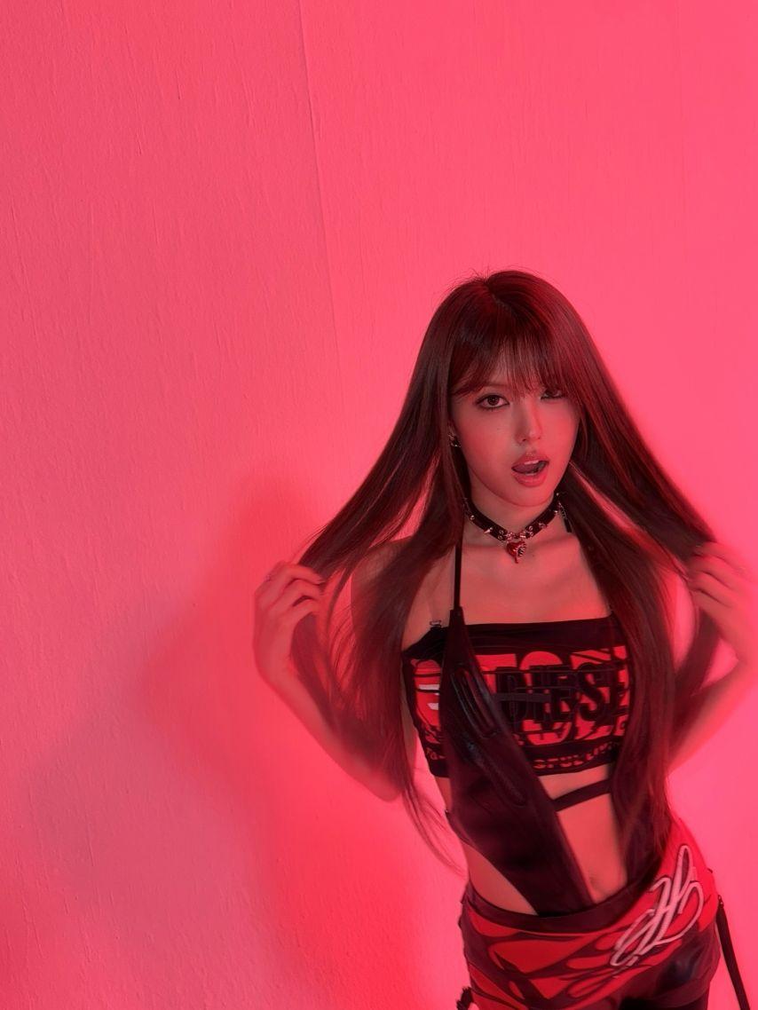 아인 (모모랜드) SNS3