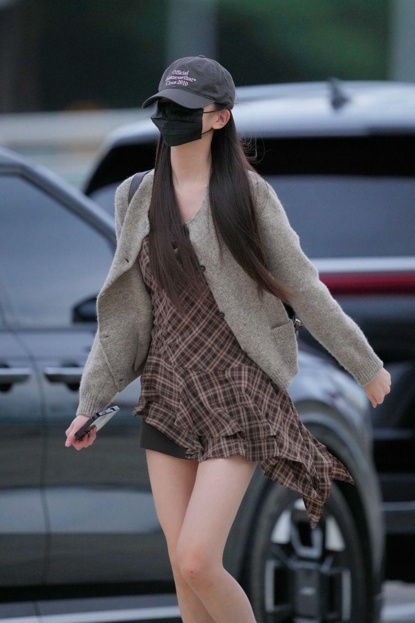 오늘 출국하는 안유진 장원영 (아이브)7