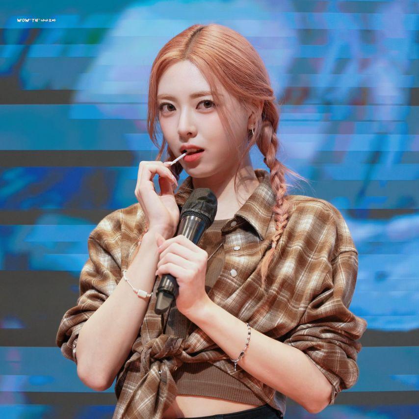 ITZY 유나4