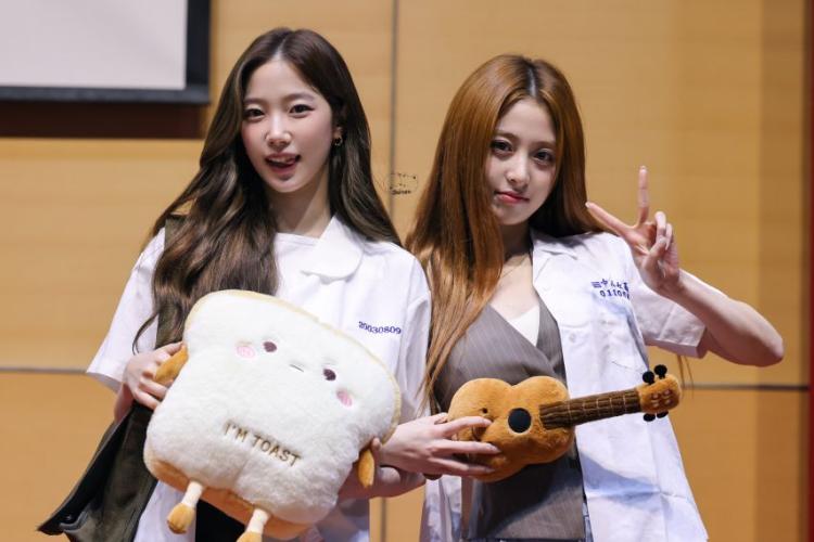 르세라핌 카즈하 허윤진4