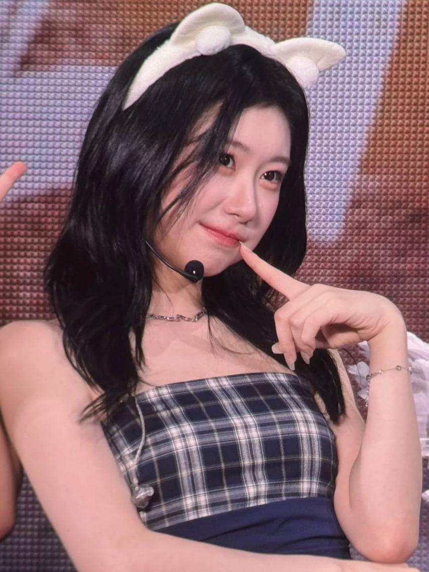 ITZY (있지) 채령13