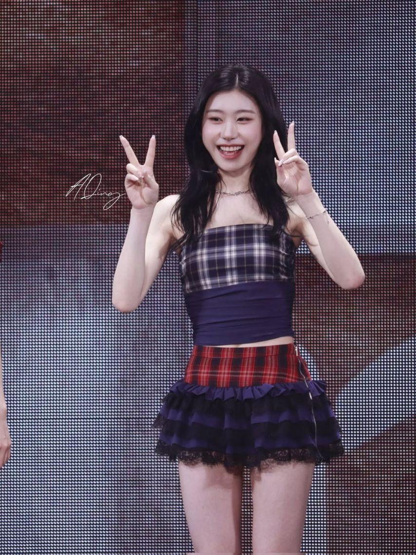 ITZY (있지) 채령5