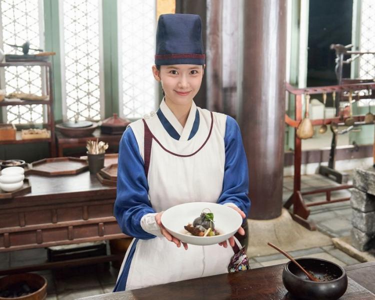 태연 소녀시대 놀토/ 윤아 폭군의셰프/ 효연 인별2
