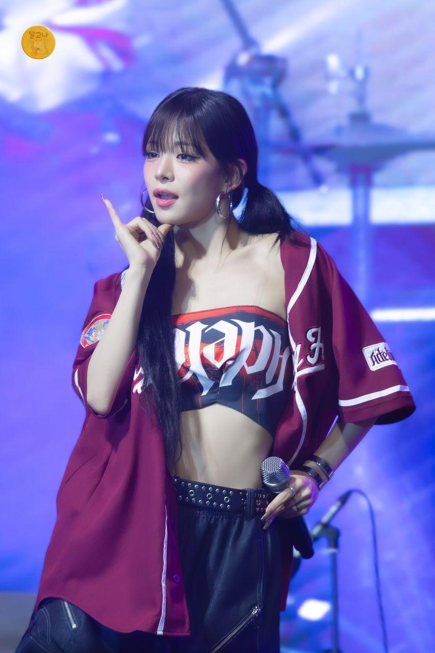 프로미스나인 이채영4