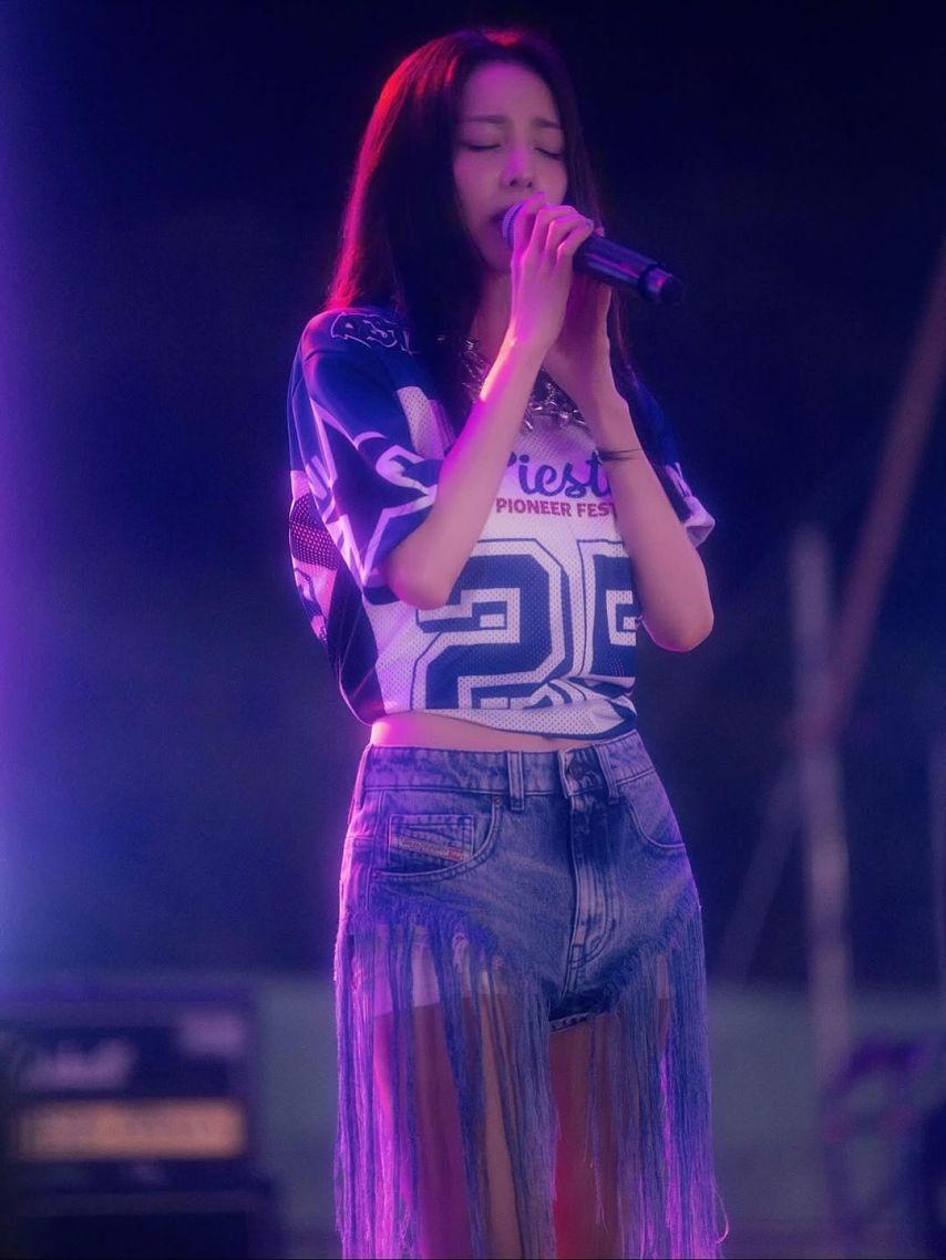 산다라 박0