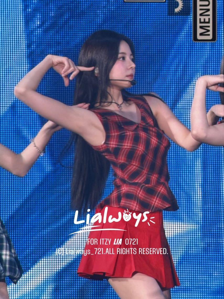 ITZY (있지) 리아12