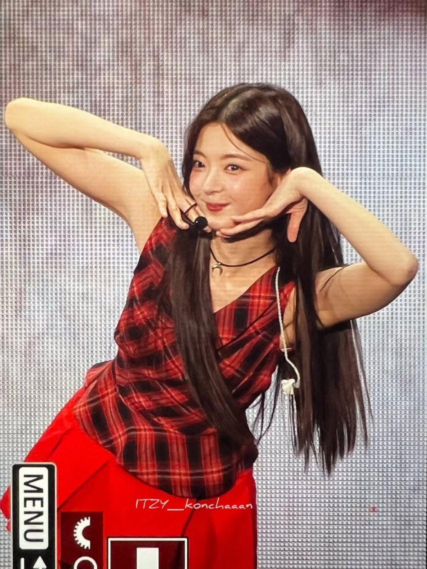 ITZY (있지) 리아4
