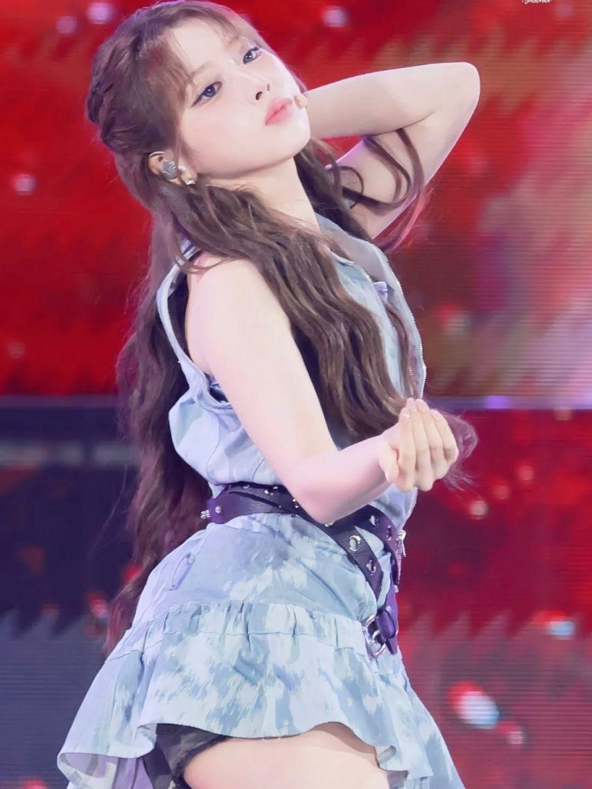 NMIXX (엔믹스) 지우1