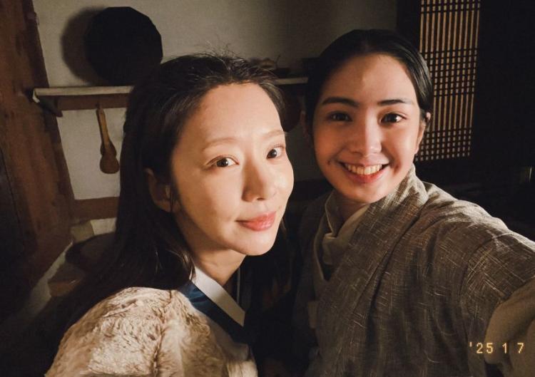 레지나 레이 with 강미나 이주빈 안지혜 고규필 성동일 마동석 등2