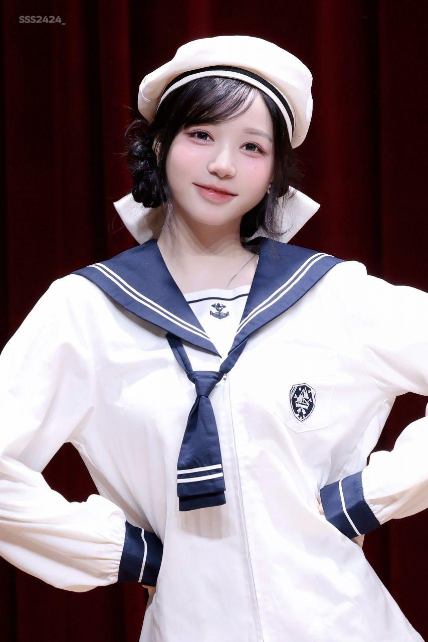 트리플에스 김채원0