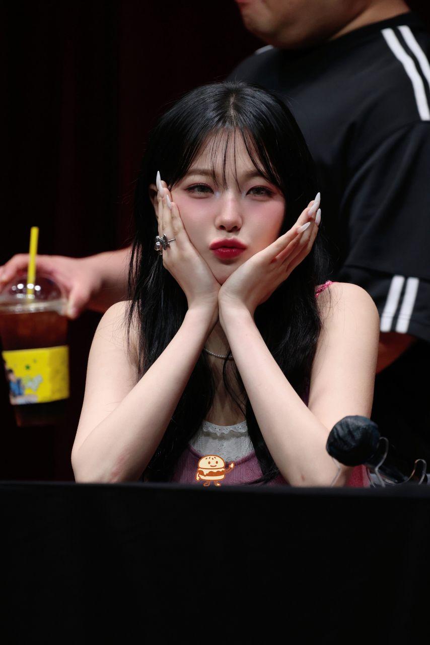 프로미스나인 백지헌8