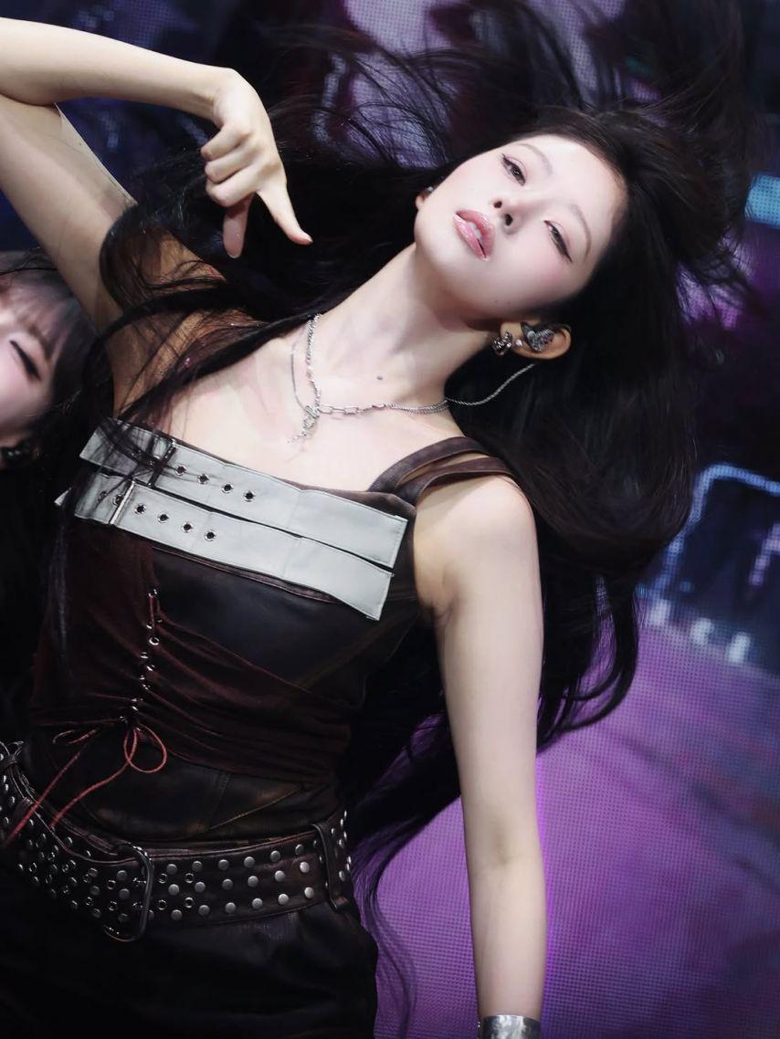 IVE (아이브) 레이8