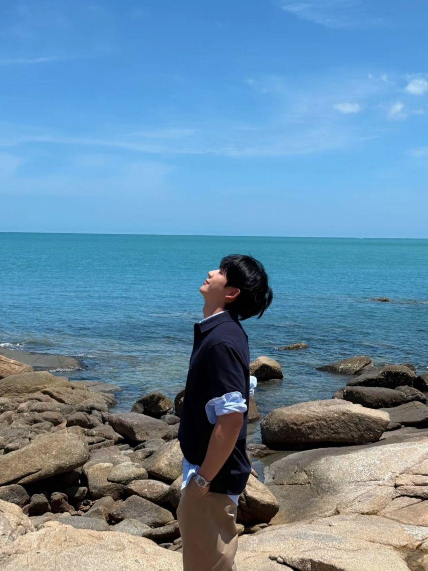 배우 정해인, 타미힐피거 요트 화보 비하인드.JPG11