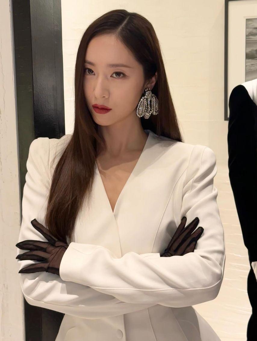 정수정 크리스탈 인별4