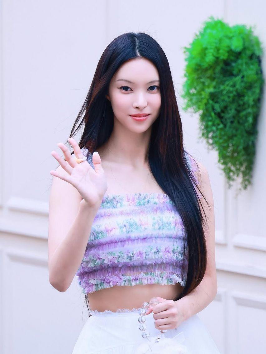 아일릿 (ILLIT) 윤아11