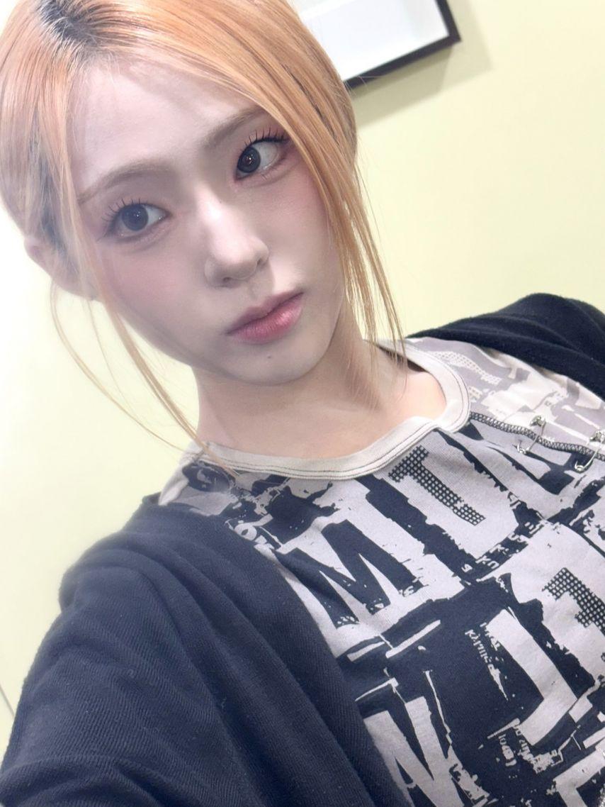 아이칠린 채린2