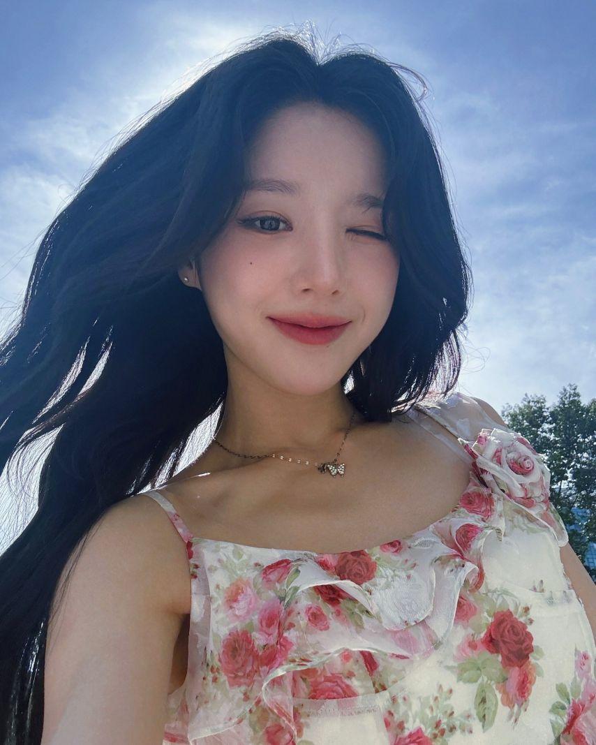 희진 ARTMS아르테미스 인별1
