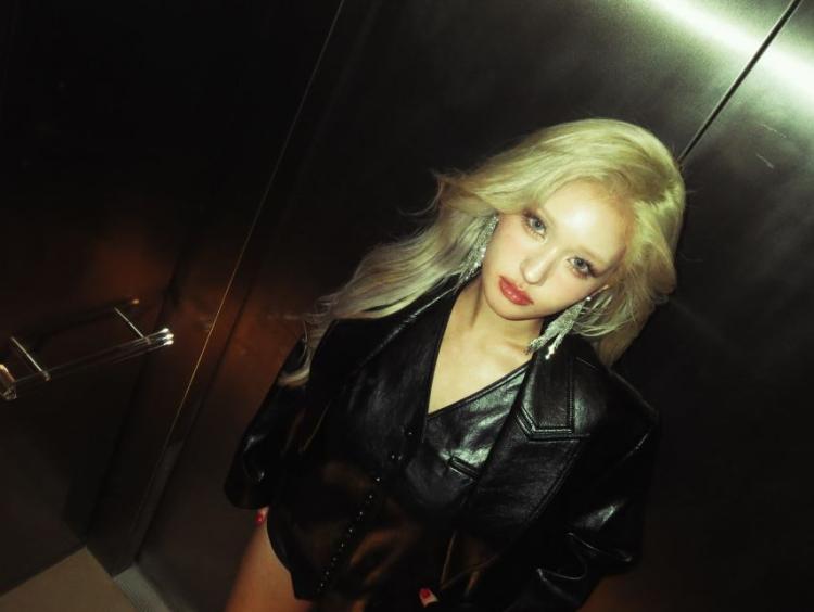 전소미 인별 파리1
