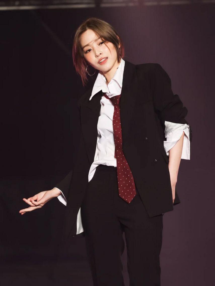 ITZY (있지) 류진5