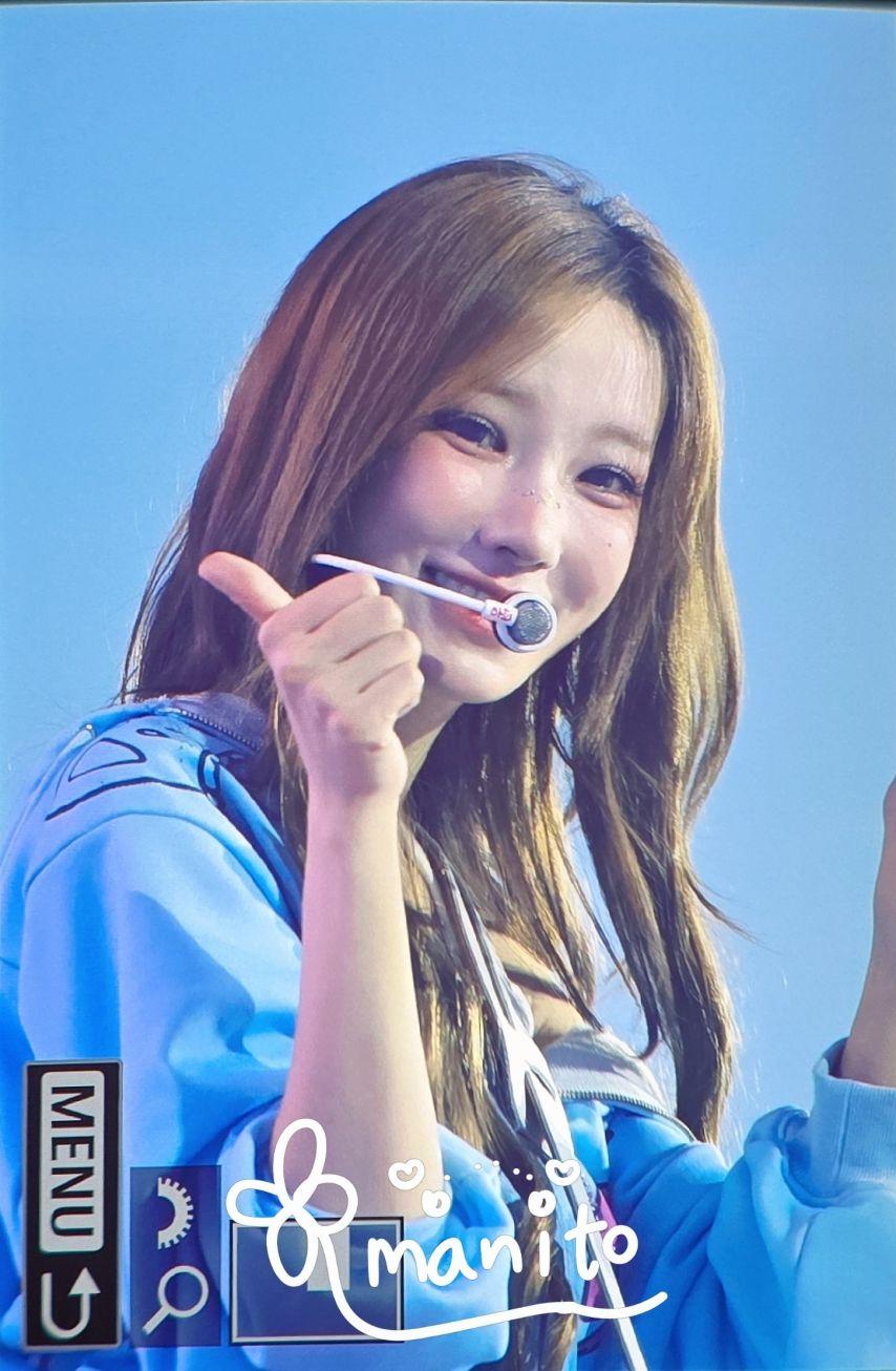 [QWER] 마젠타1