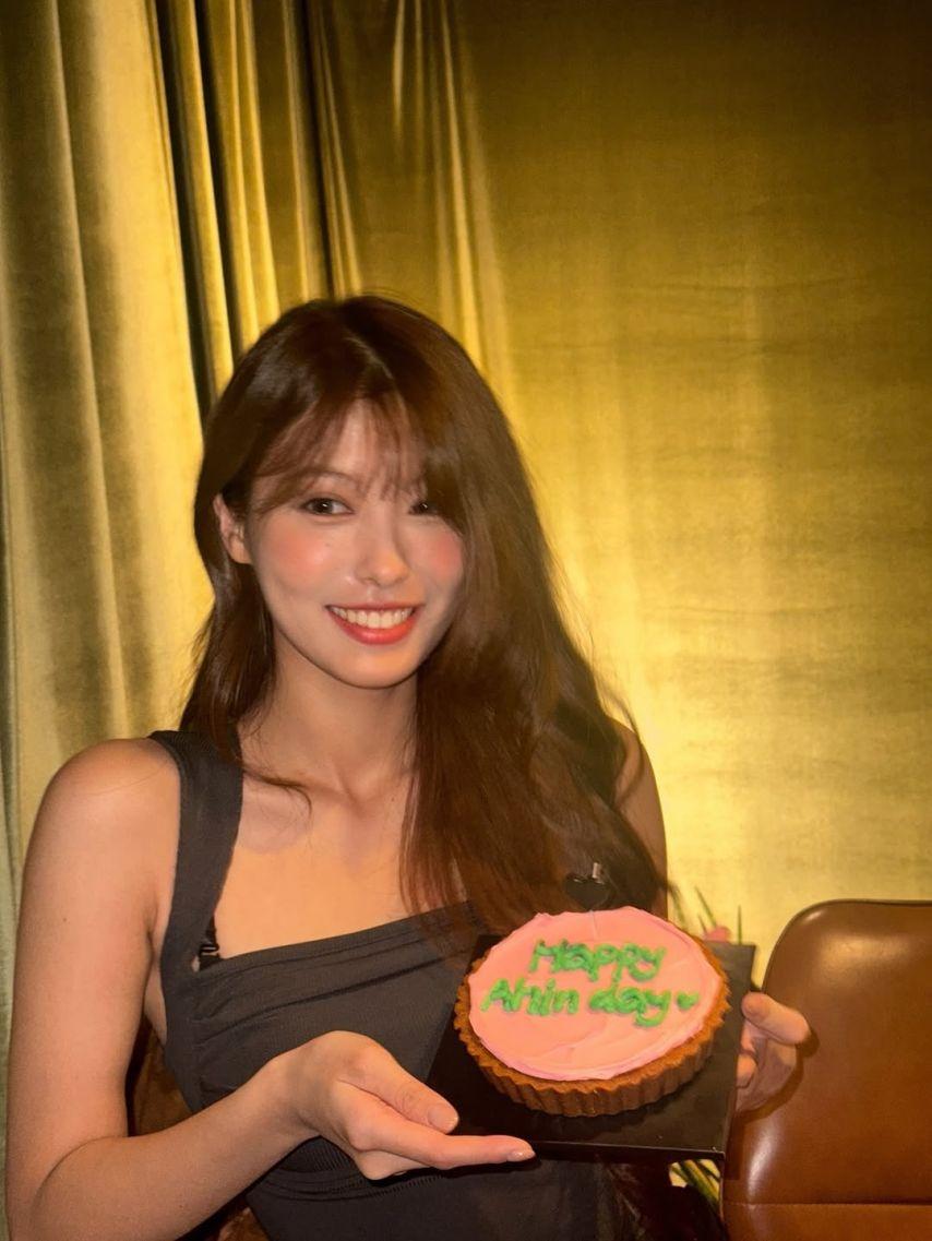 모모랜드 아인 SNS5