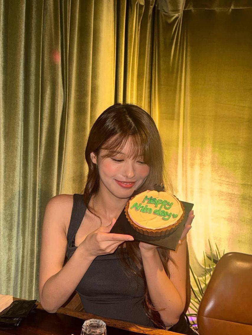 모모랜드 아인 SNS6