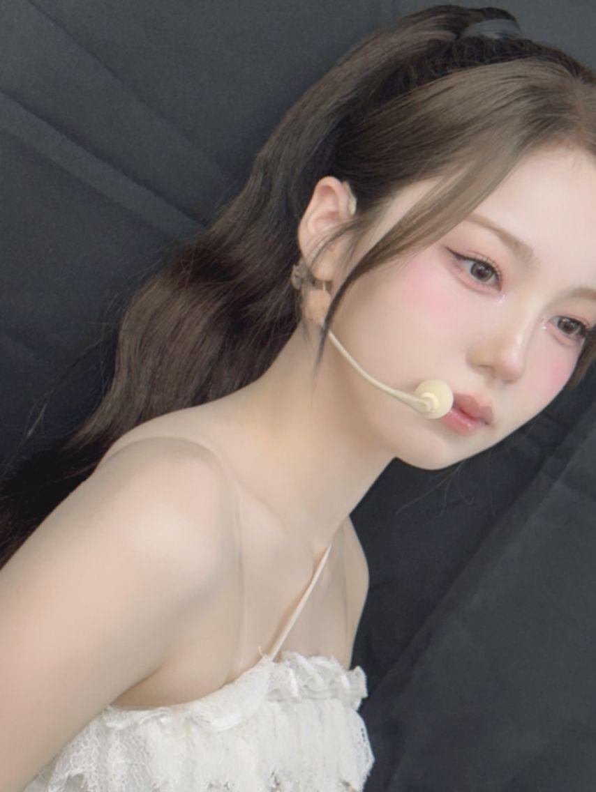 니쥬 (NiziU) 아야카1