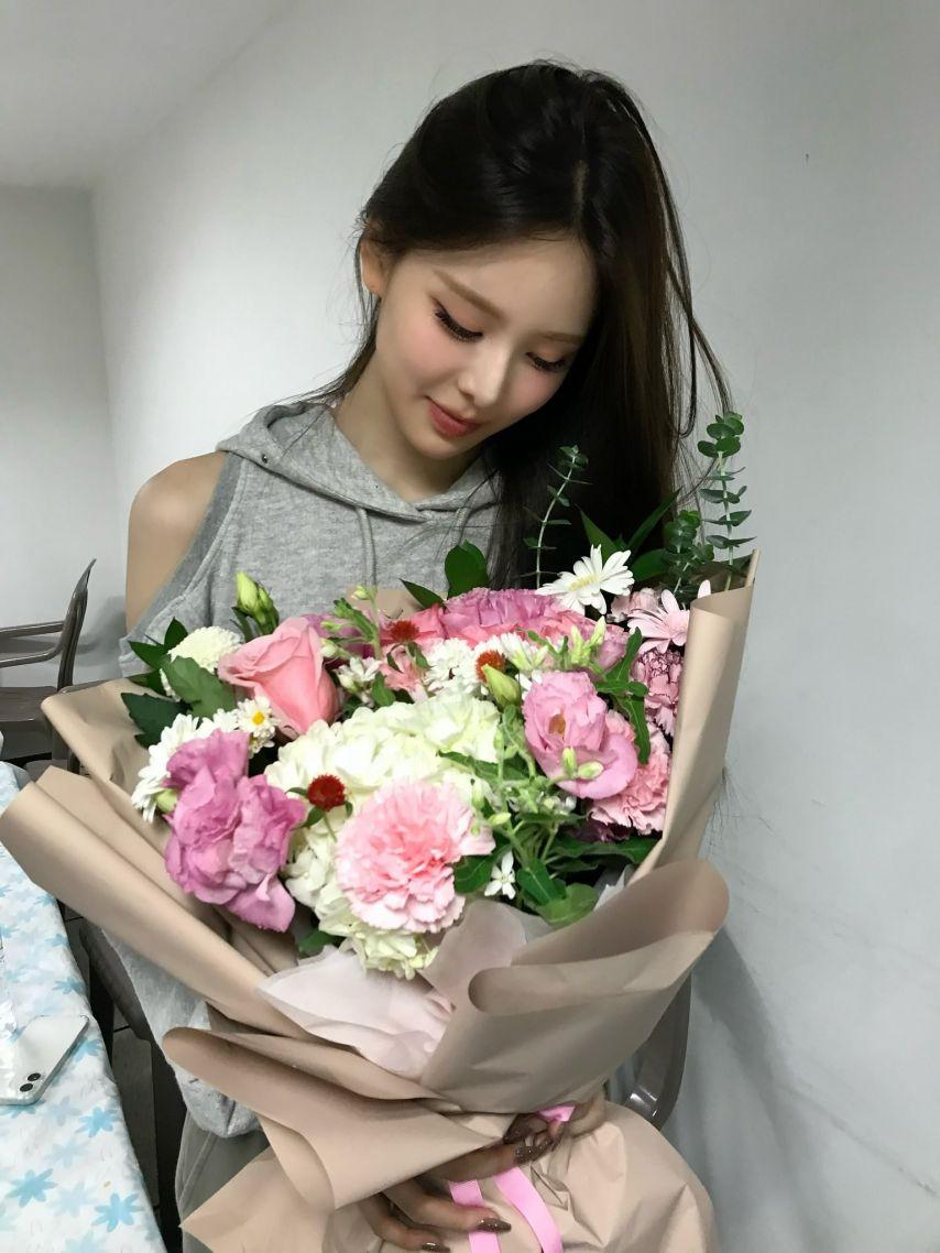 이즈나 방지민, 정세비1