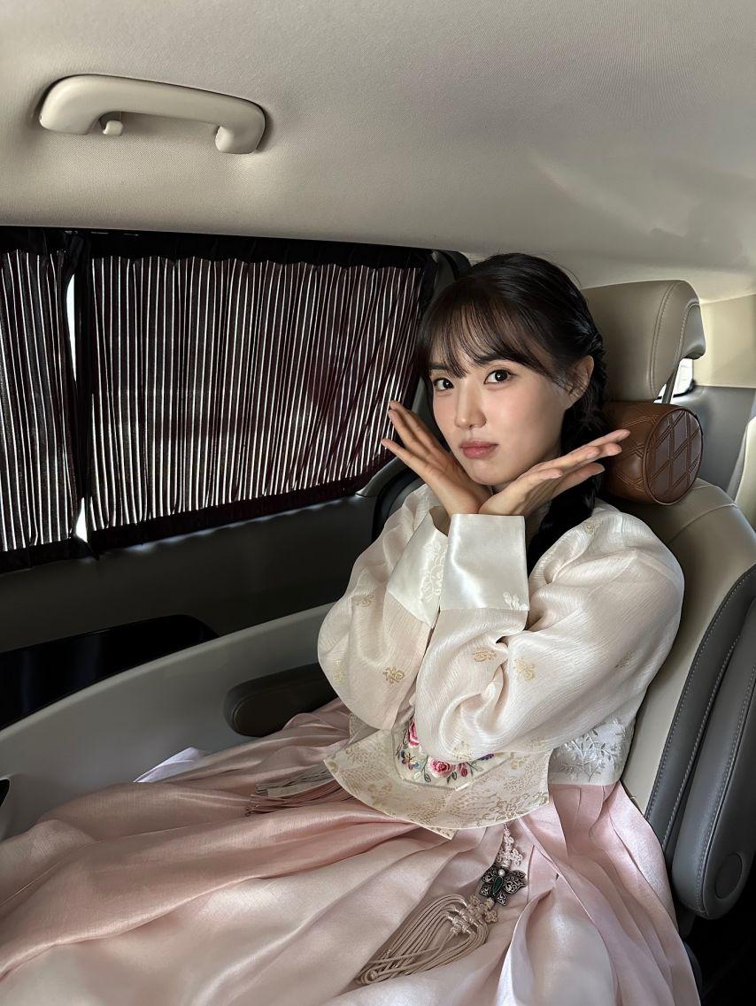 윤서아 인별4