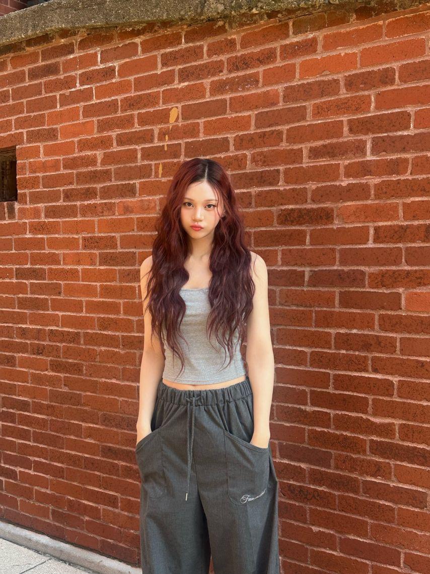 엄지 VIVIZ비비지 인별3