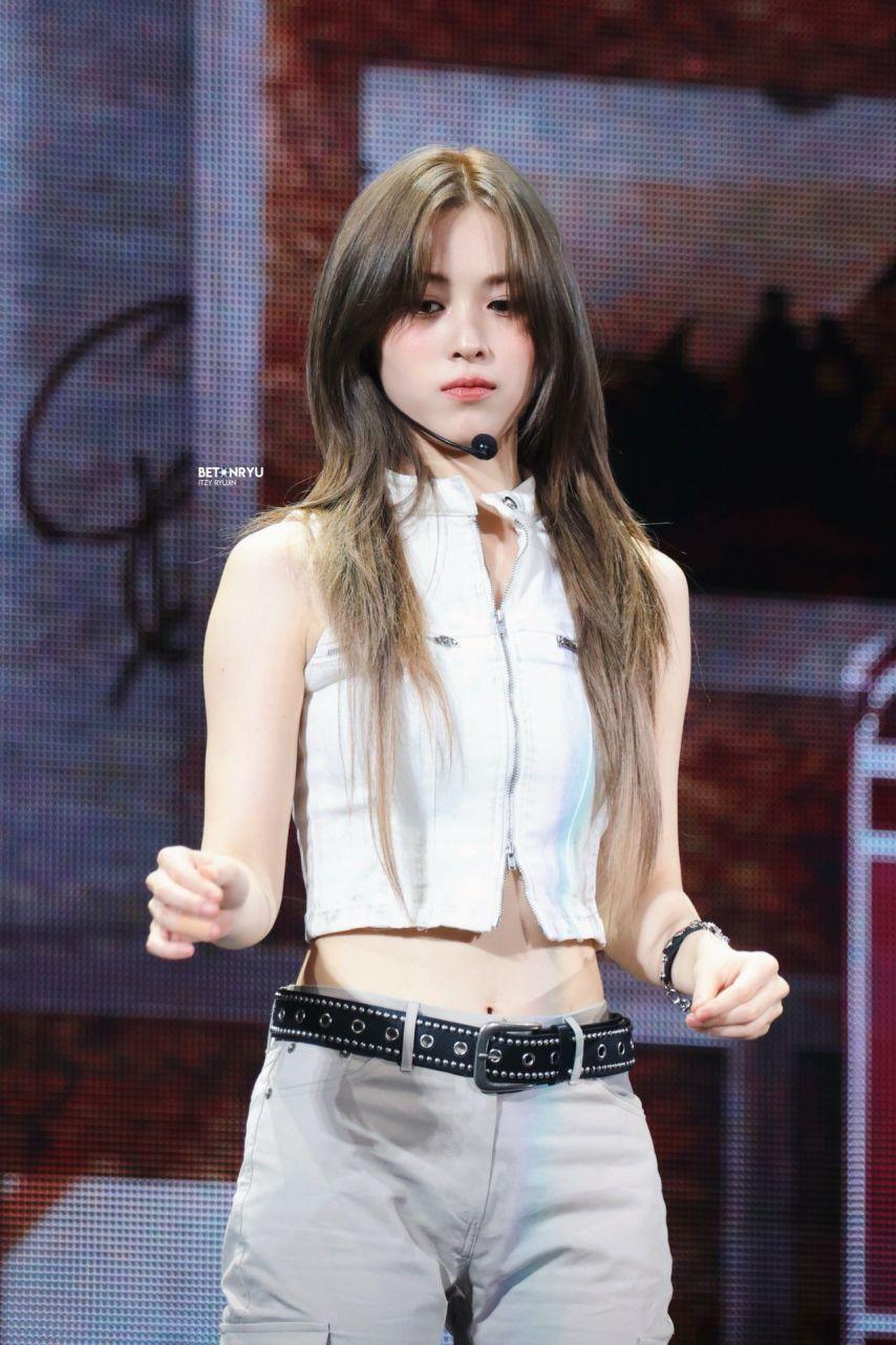 ITZY 류진1