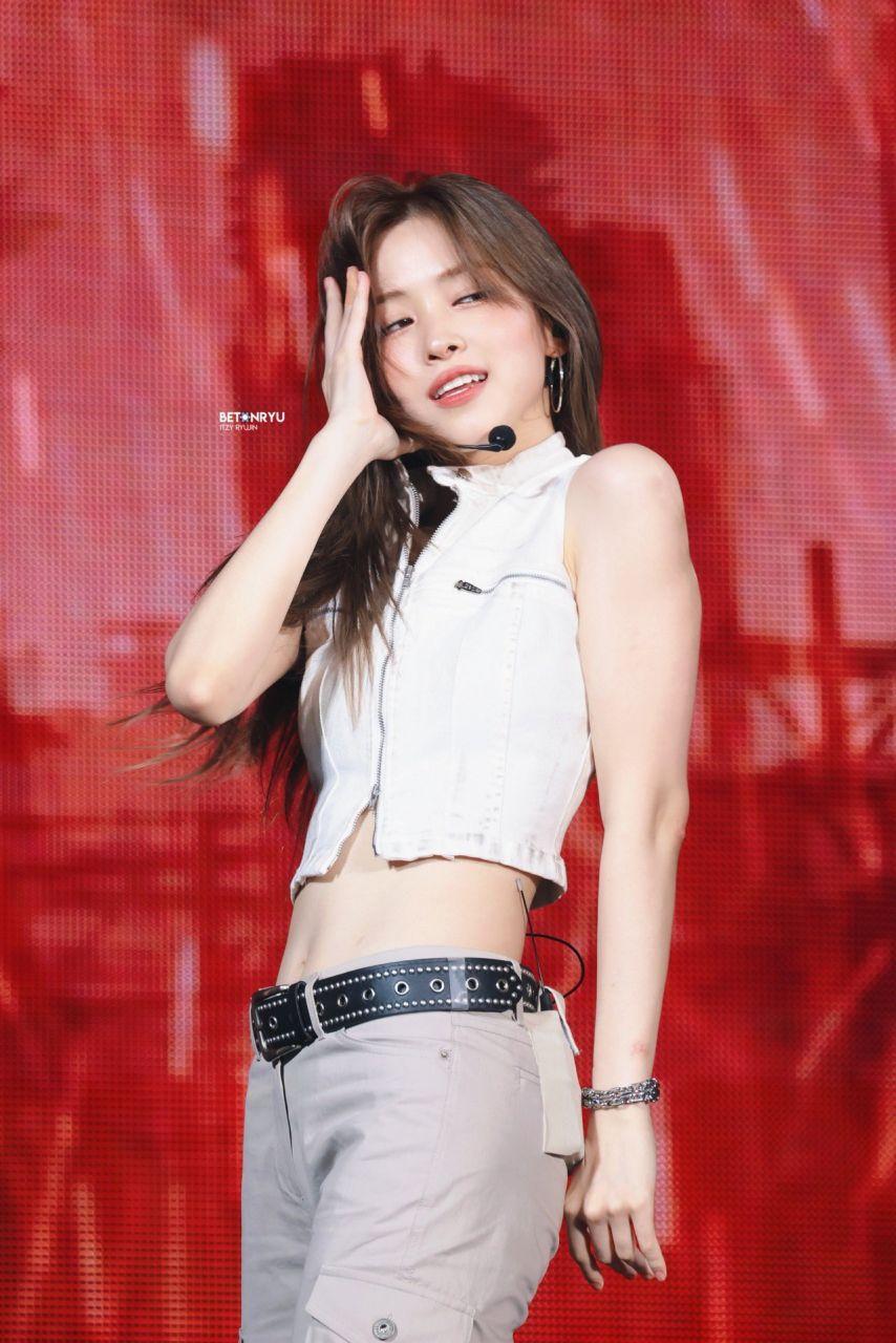 ITZY 류진4